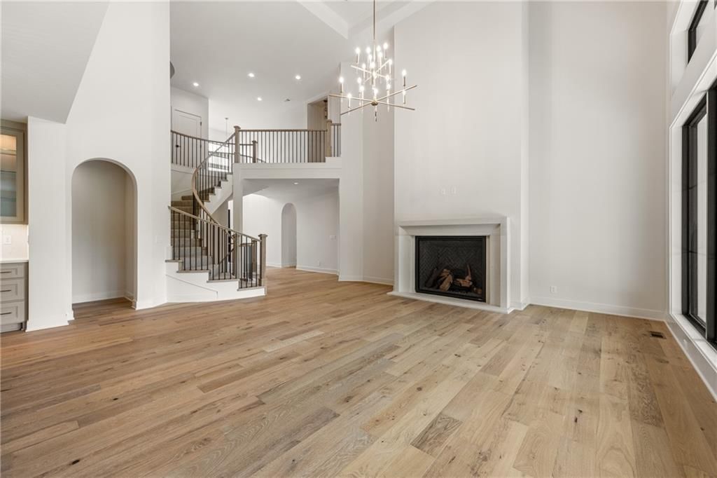 Photo 61 of 92 - 17004 Parkhill Street