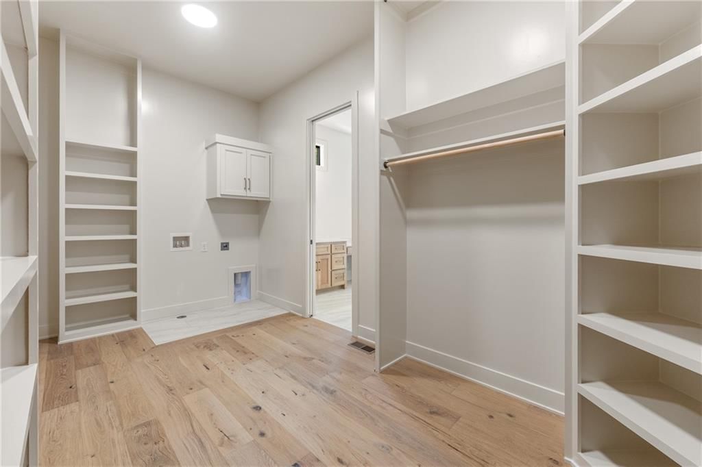 Photo 79 of 92 - 17004 Parkhill Street