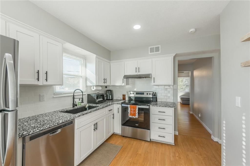 10110 W 95th Street — photo 16