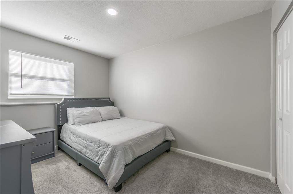 10110 W 95th Street — photo 25