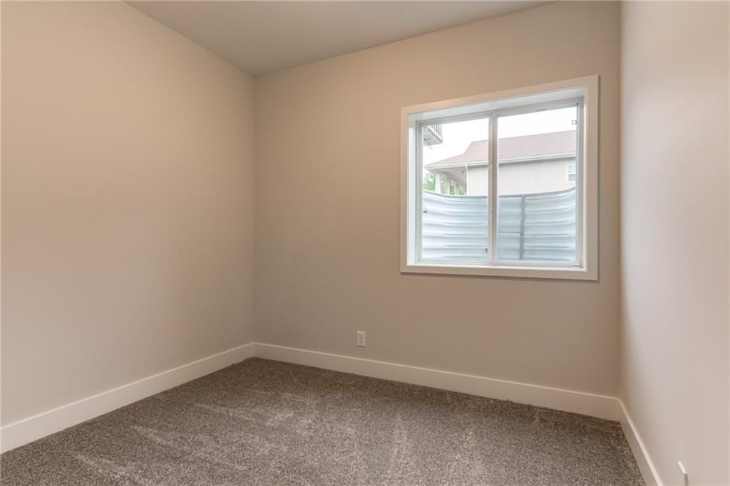 4329/4331 Spruce Avenue — photo 23