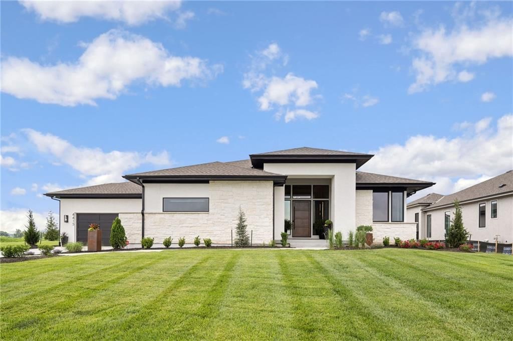 4610 W 136th Street, Leawood, KS