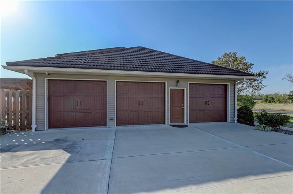 Photo 54 of 55 - 1986 NW 25th Road