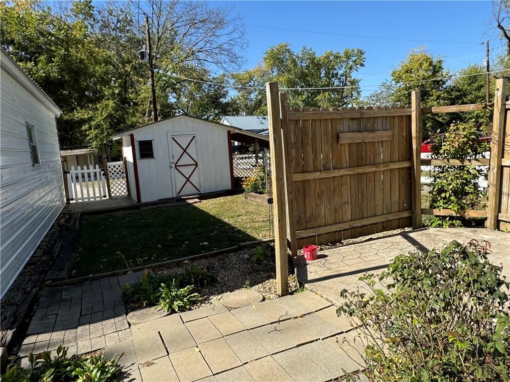 114 N Little Street — photo 7