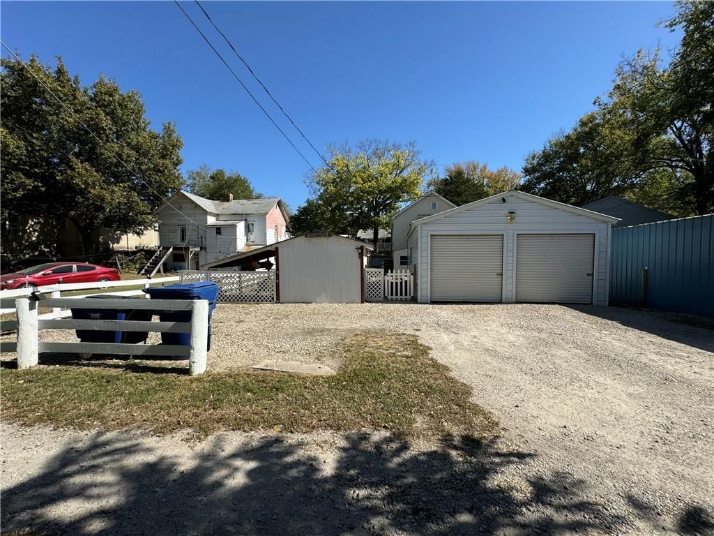 114 N Little Street — photo 10