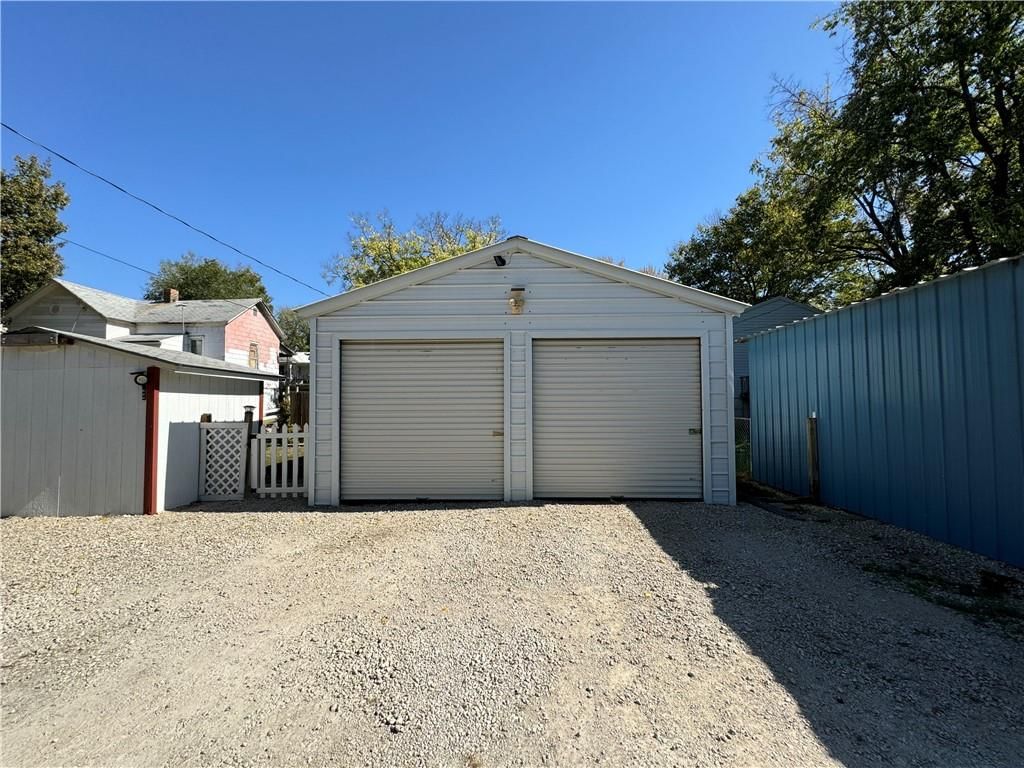 114 N Little Street — photo 11