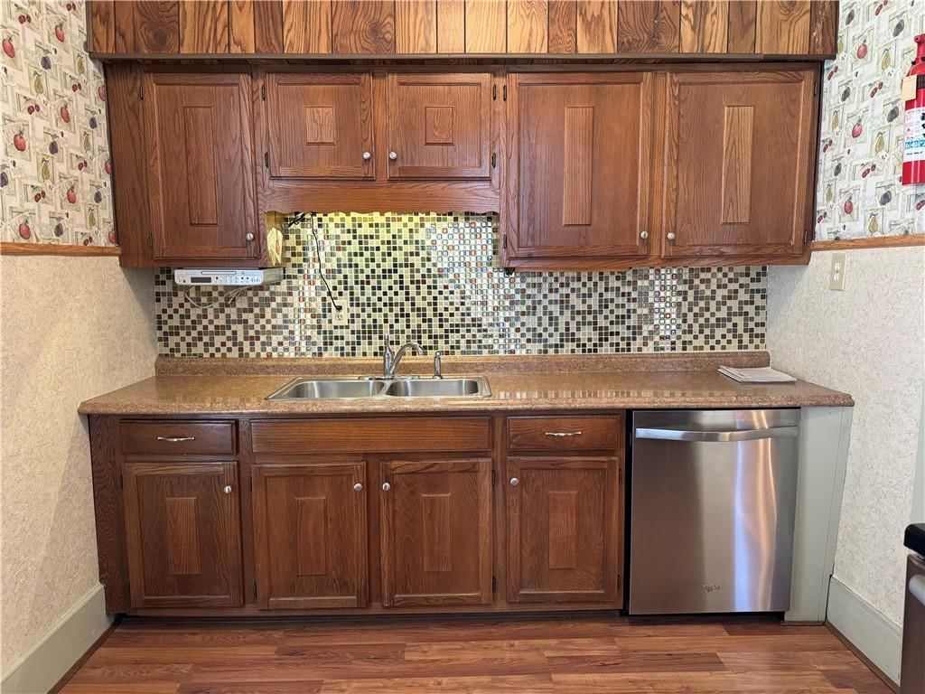 114 N Little Street — photo 41