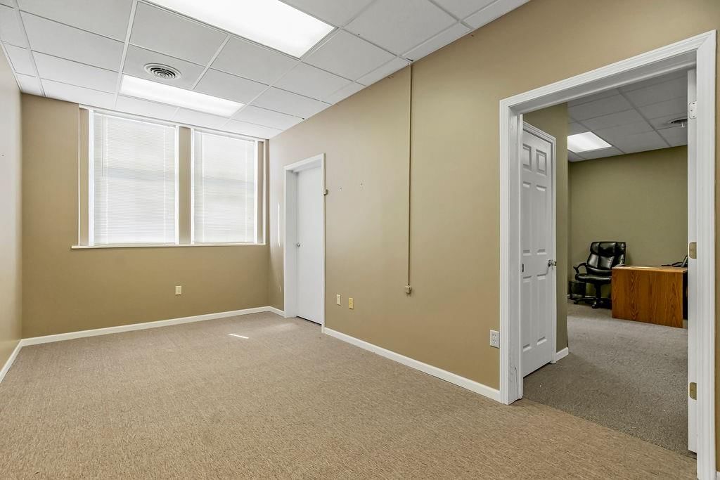 5 S Peoria Street — photo 35