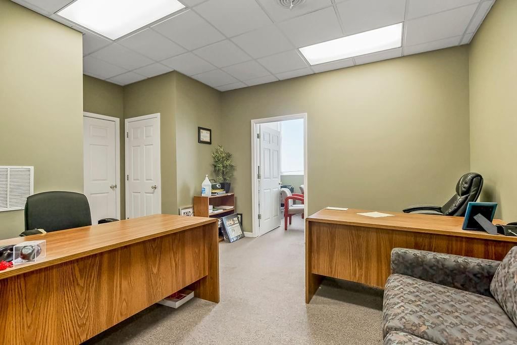 5 S Peoria Street — photo 36