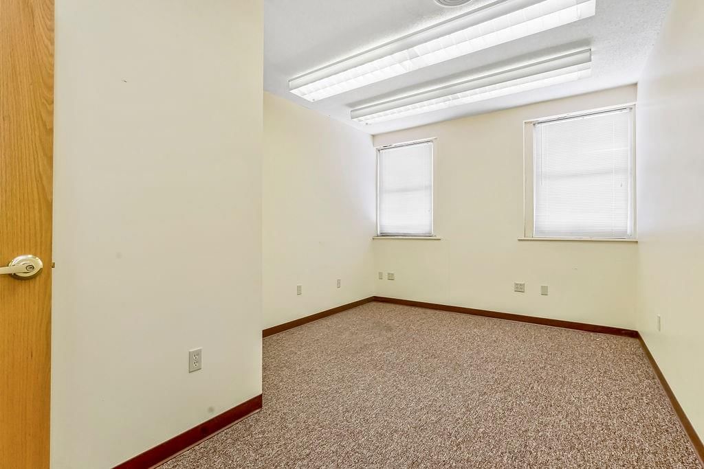 5 S Peoria Street — photo 45