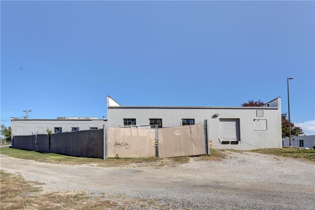 Photo 48 of 48 - 6220 Raytown Road