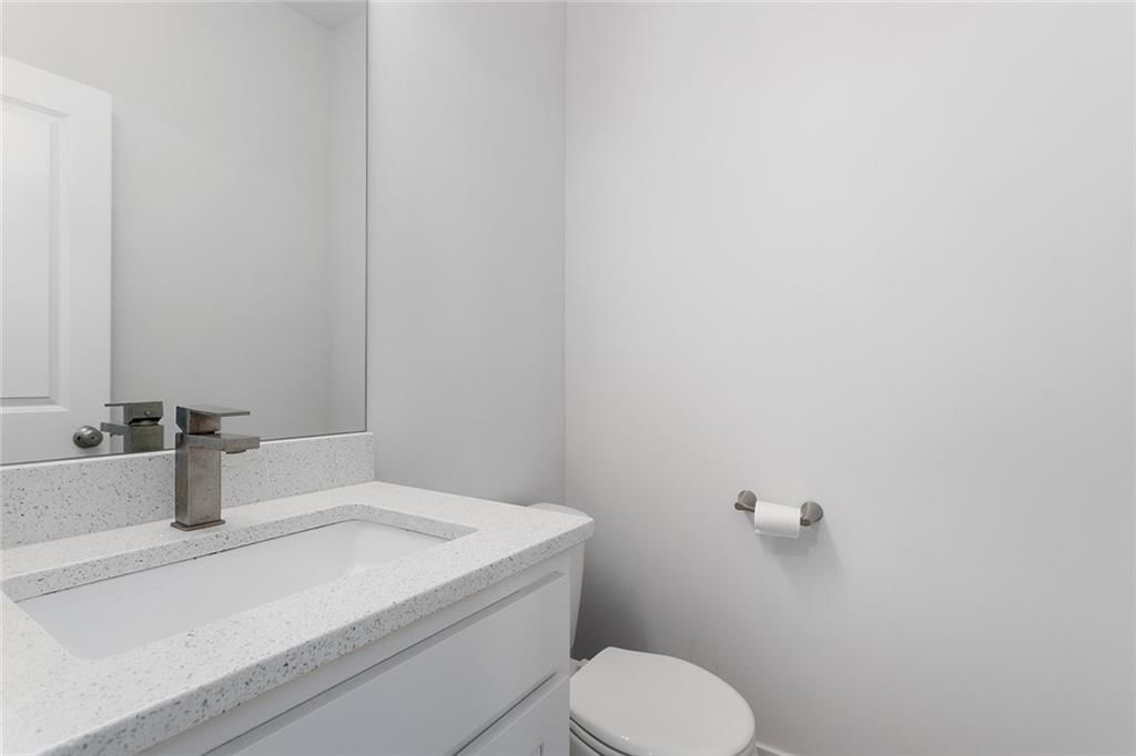 9025 N Colorado Avenue — photo 11