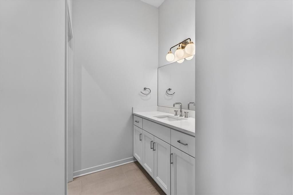 2856 W 133rd Terrace — photo 32