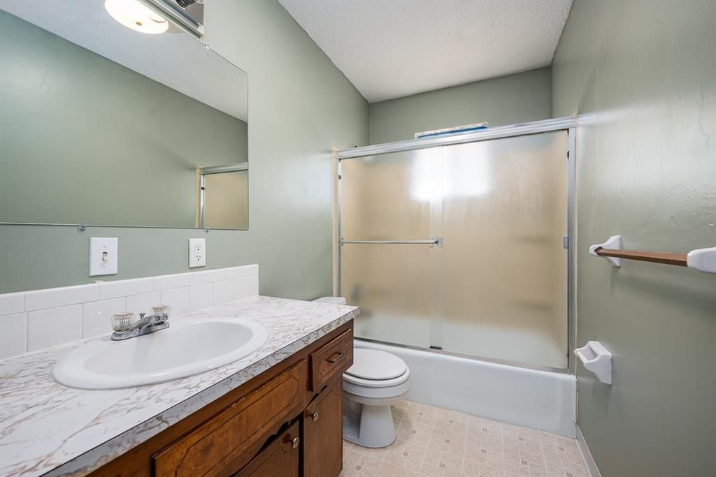 11201 Leavenworth Road — photo 17