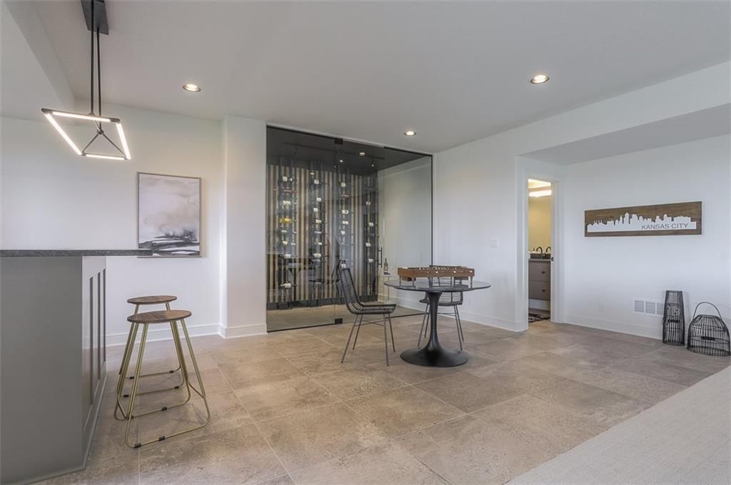 Photo 52 of 77 - 16925 Parkhill Street