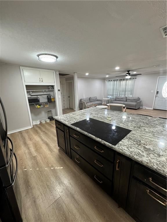 104 N Crawford Street — photo 7