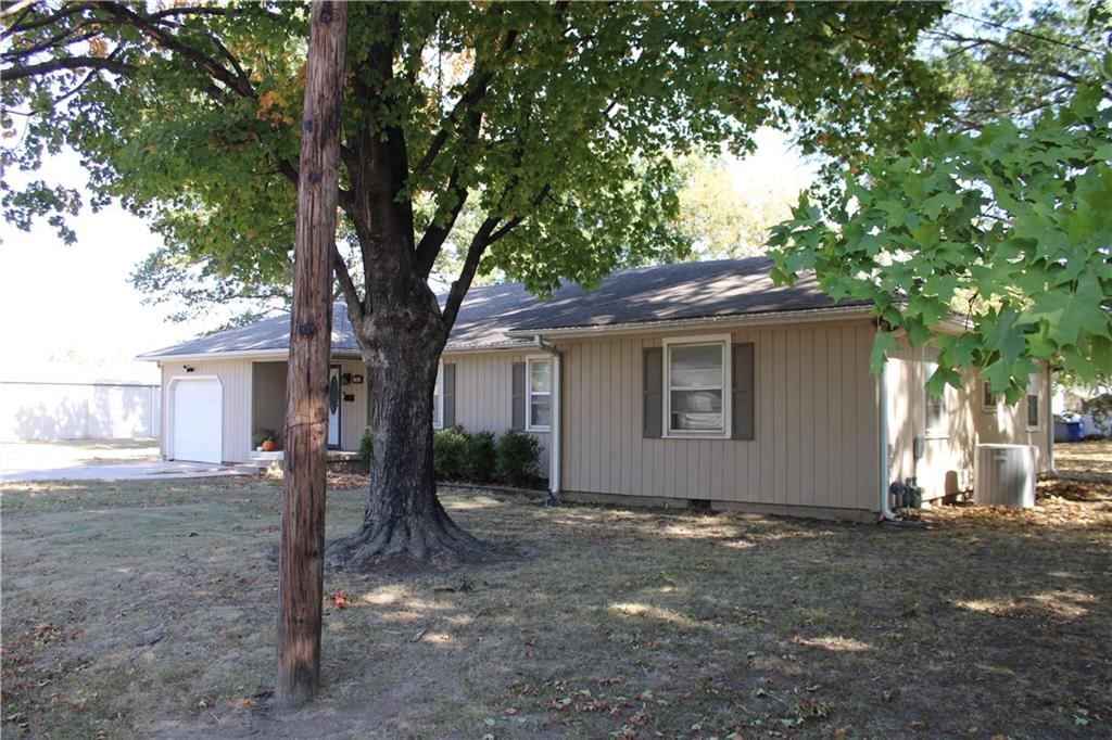 104 N Crawford Street — photo 21