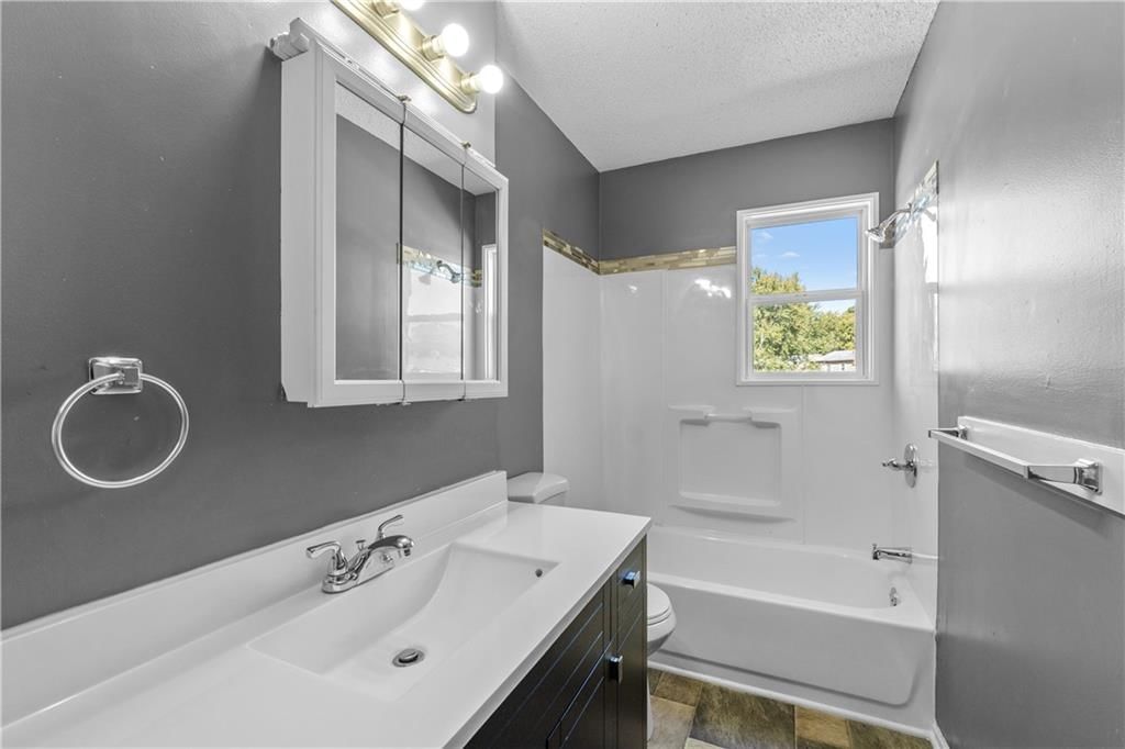 11623 Richmond Avenue — photo 11