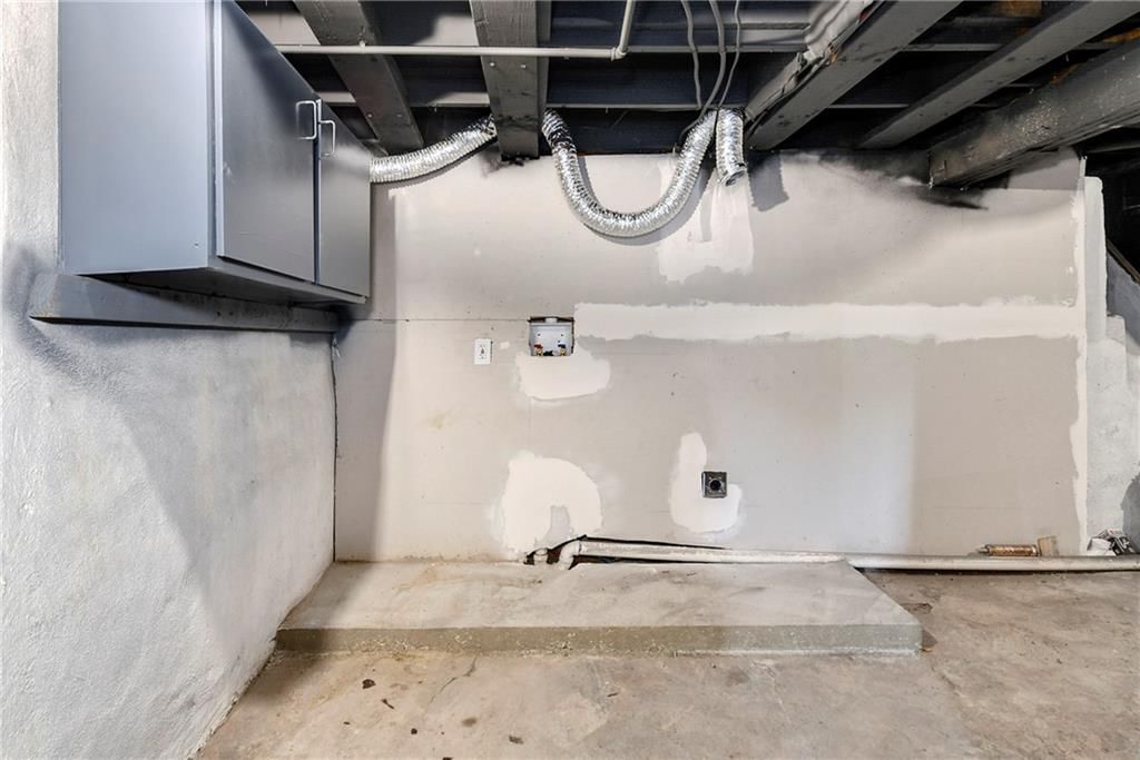 Photo 31 of 31 - 1346 Greeley Avenue