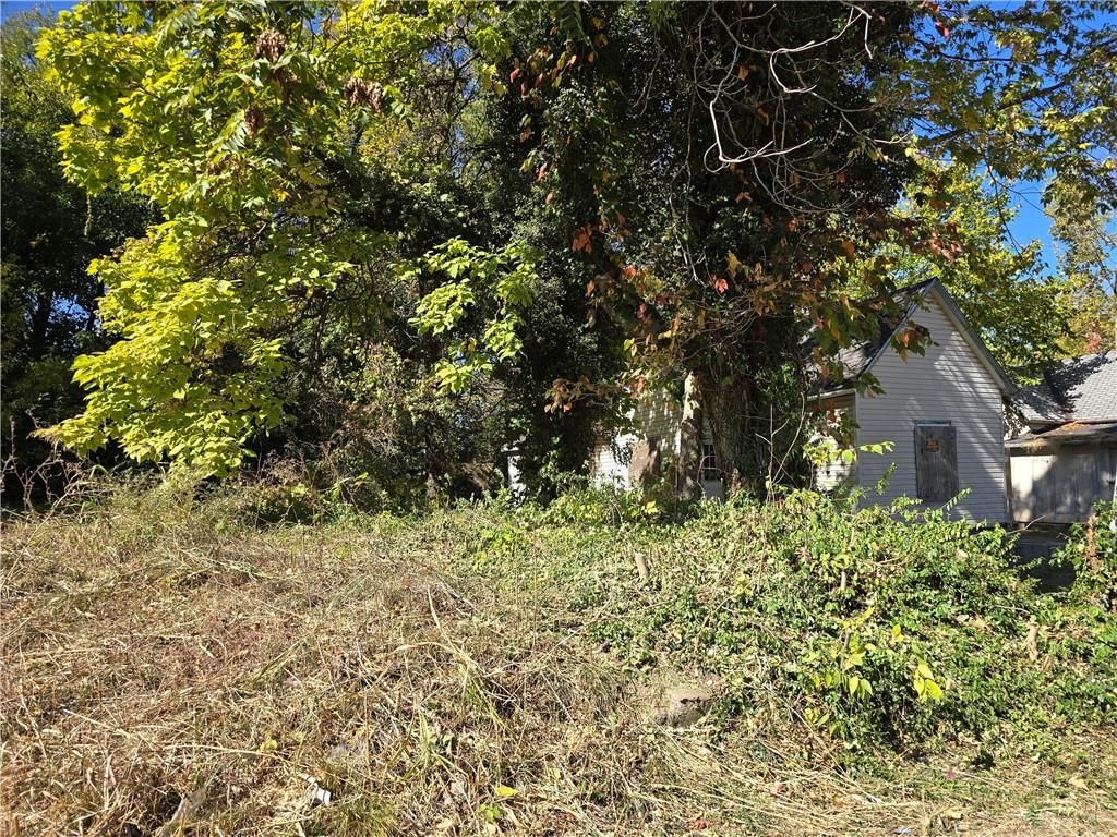3414 & 3412 Brooklyn Avenue — photo 5