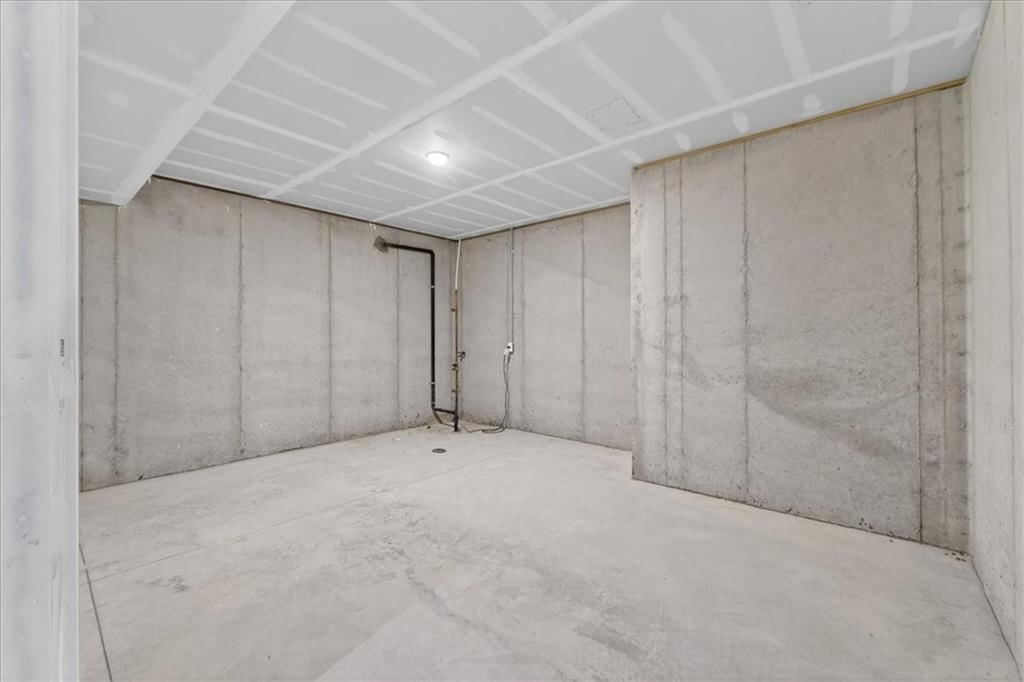 2846 W 133rd Terrace — photo 53