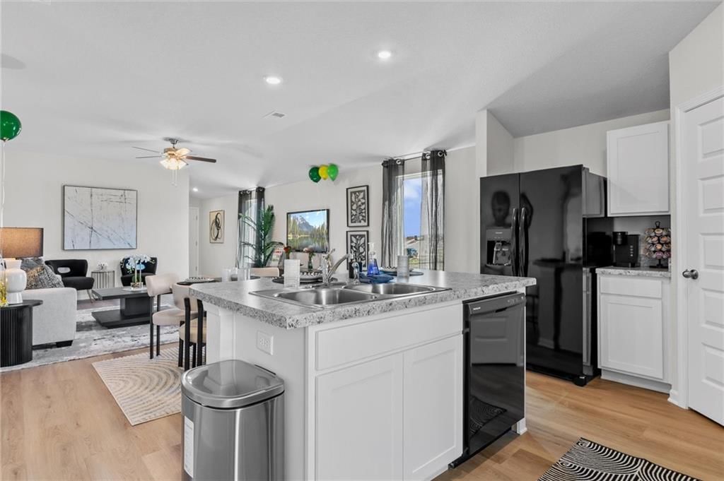2134 Woodfield Drive — photo 13