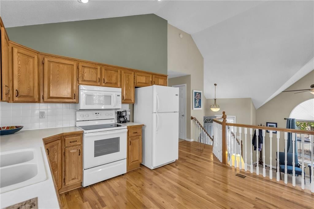 13337 Walnut Street — photo 13