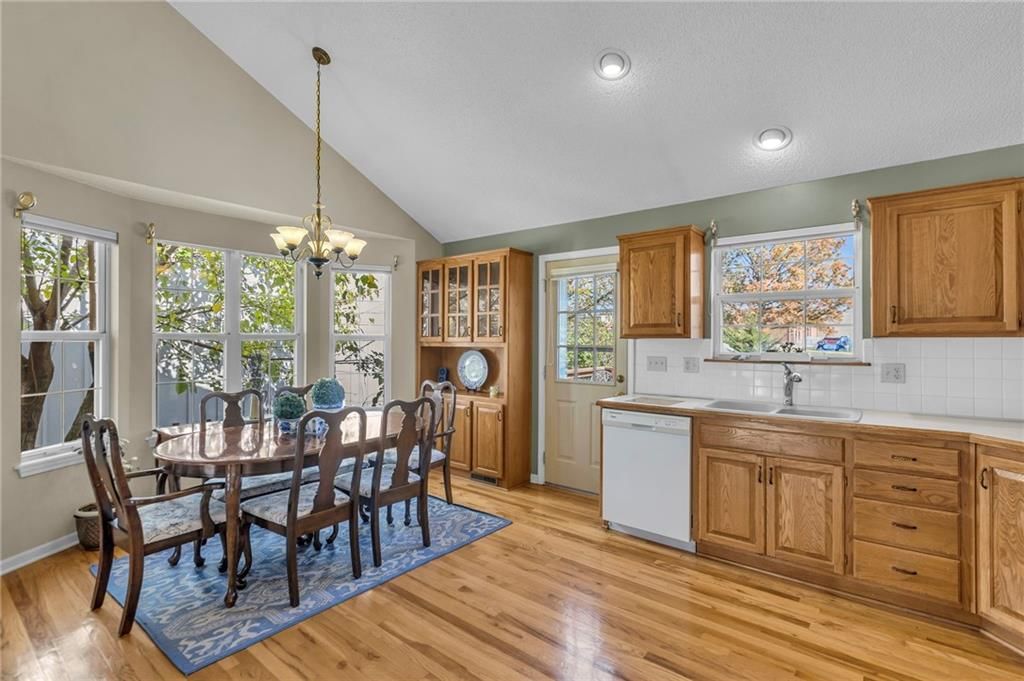 13337 Walnut Street — photo 14
