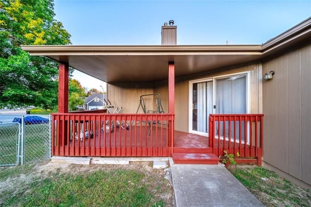 1116 N Mohican Court — photo 32