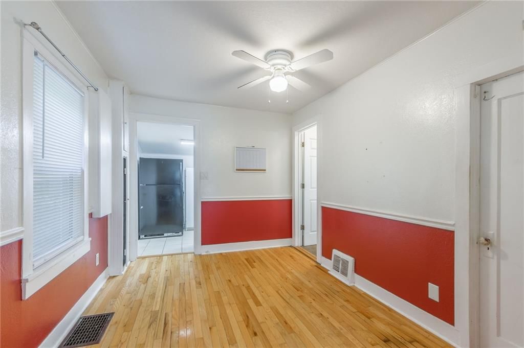 Photo 7 of 17 - 500 S FOREST Avenue