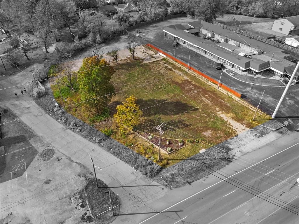 10305 E Us 40 Highway — photo 11