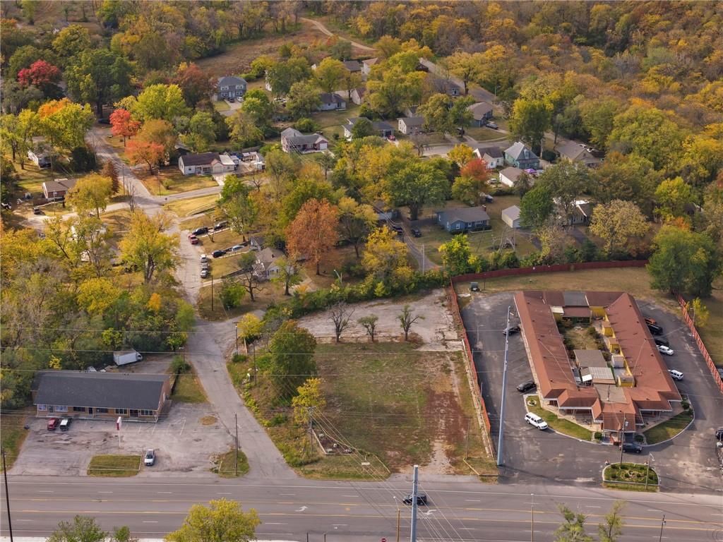 10305 E Us 40 Highway — photo 12