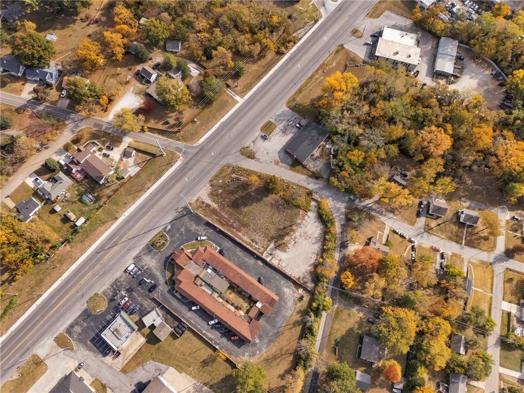 10305 E Us 40 Highway — photo 13