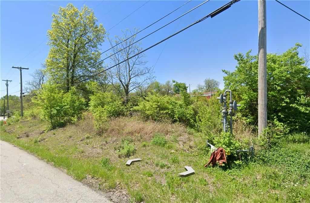 10305 E Us 40 Highway — photo 15