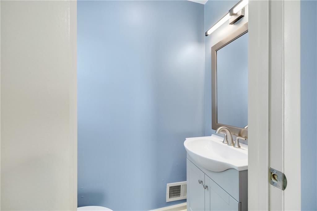 4844 Overton Avenue — photo 10