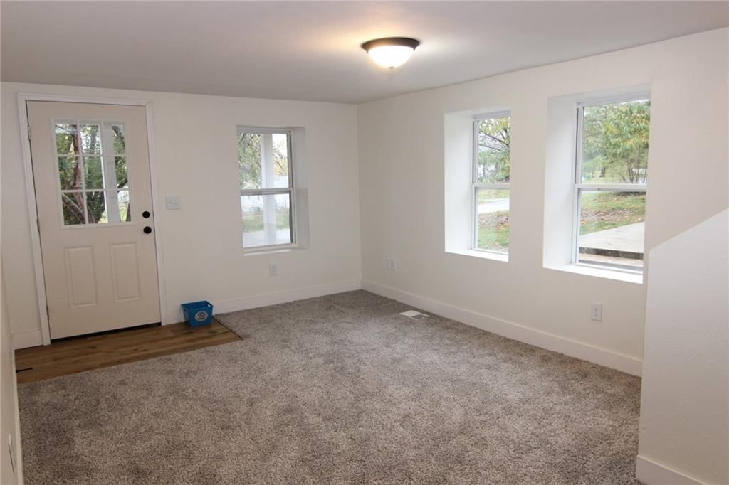 5628 Pitkin Avenue — photo 5