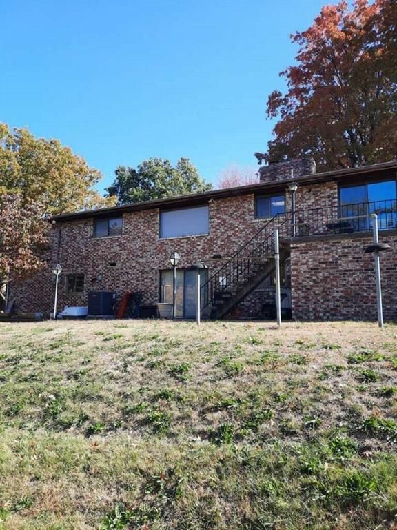 3804 S Woodland Avenue — photo 2