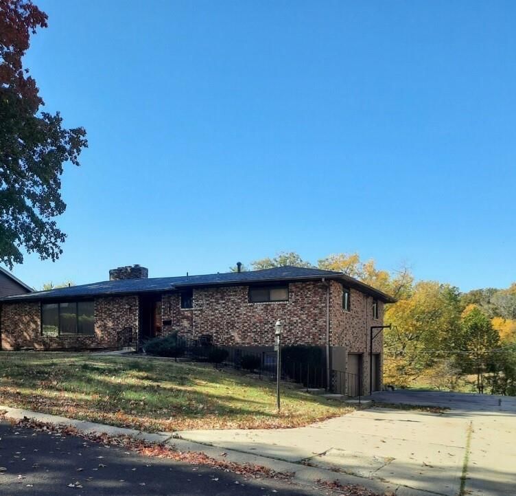 3804 S Woodland Avenue — photo 5