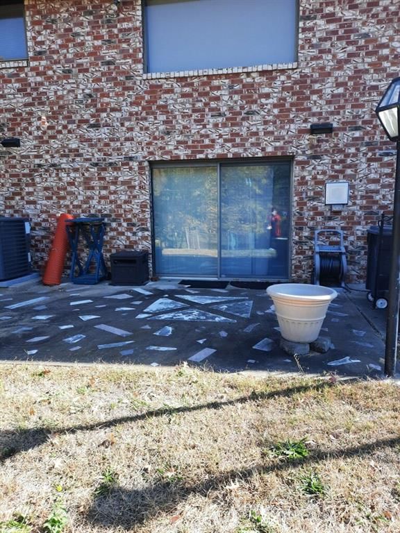 3804 S Woodland Avenue — photo 6