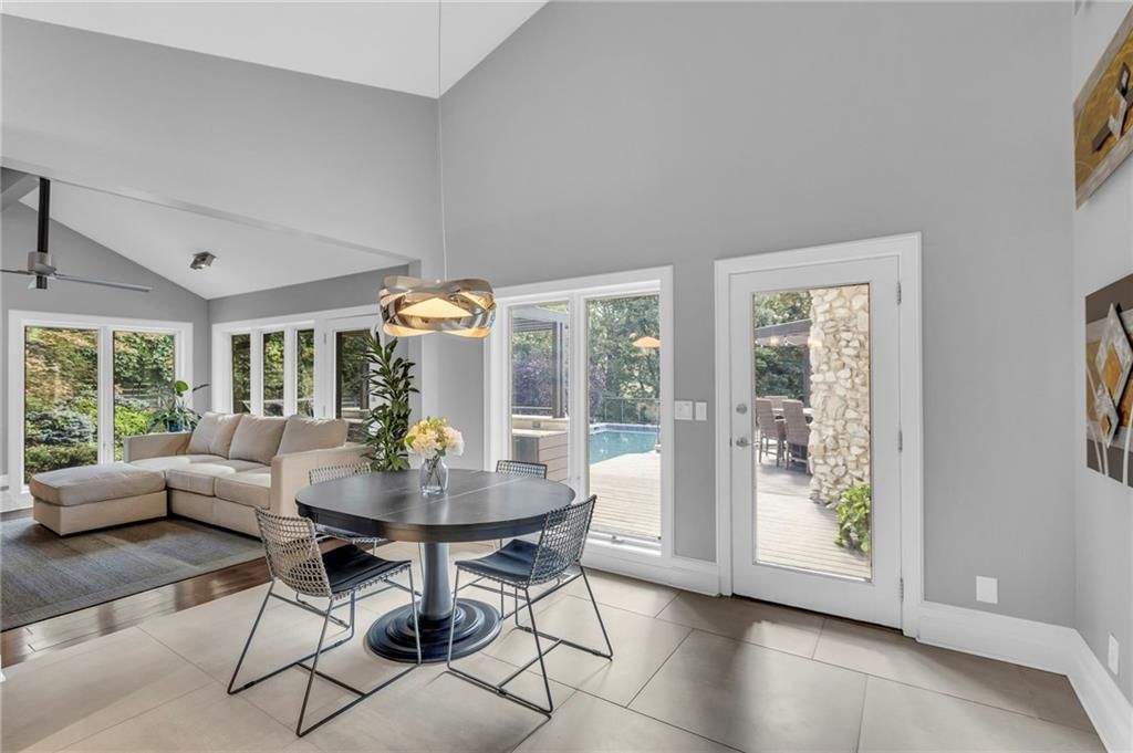 6 NW Briar Point Drive — photo 18