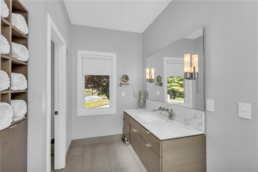 6 NW Briar Point Drive — photo 27