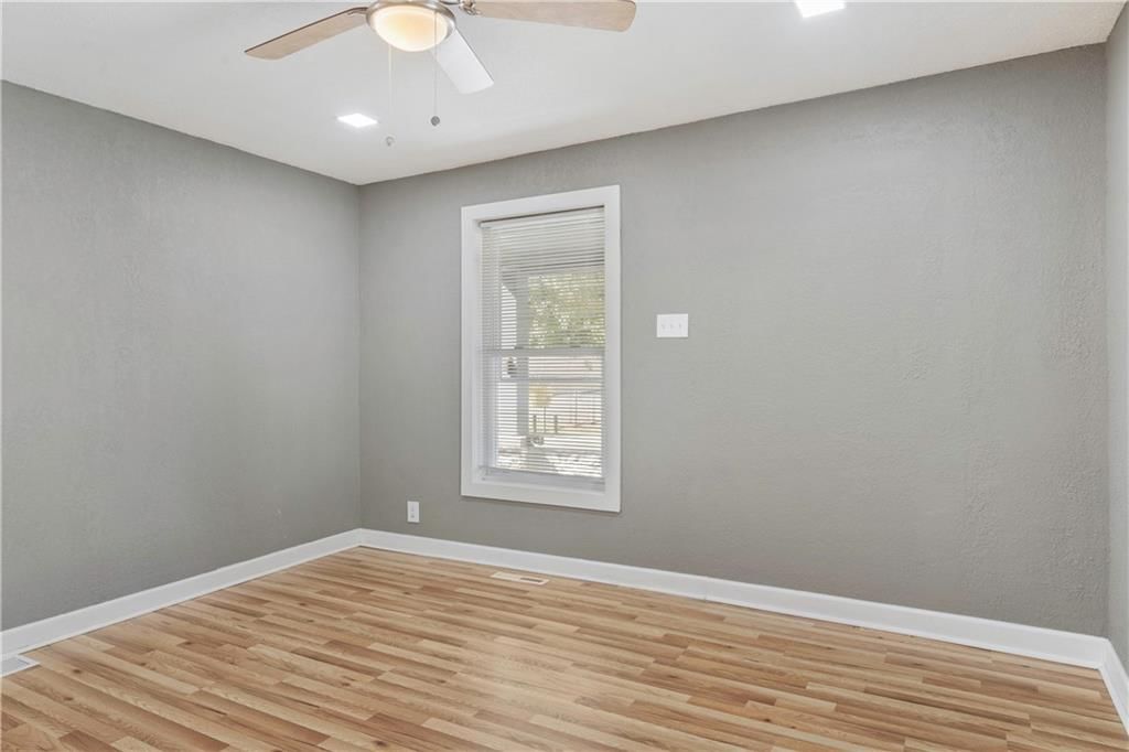 1133 Fuller Avenue — photo 16