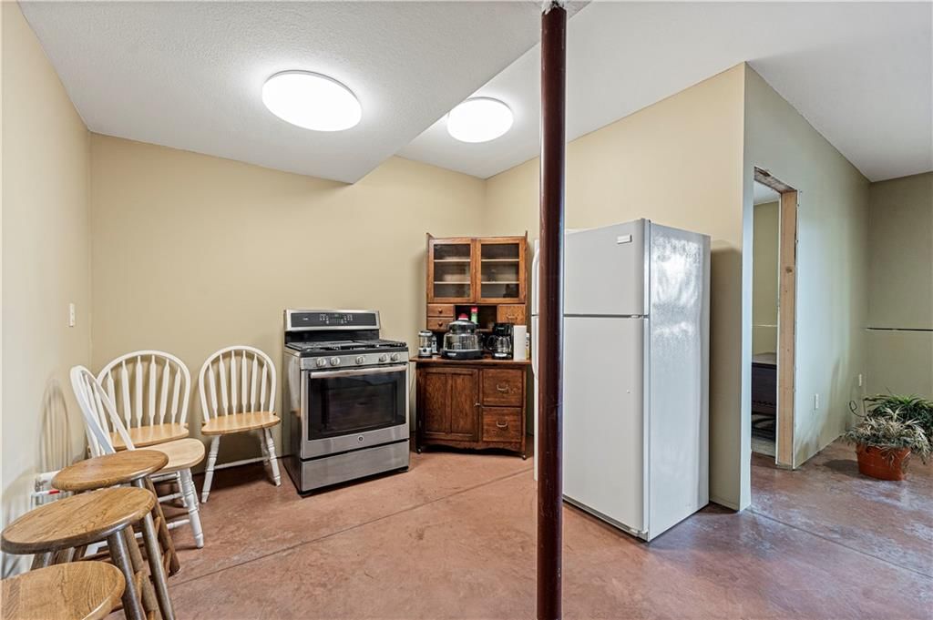 109 Lakeview Lane — photo 33