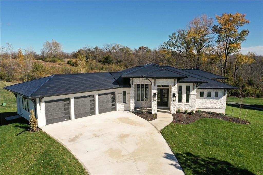 Photo 4 of 48 - 3411 S Mize Ridge Court