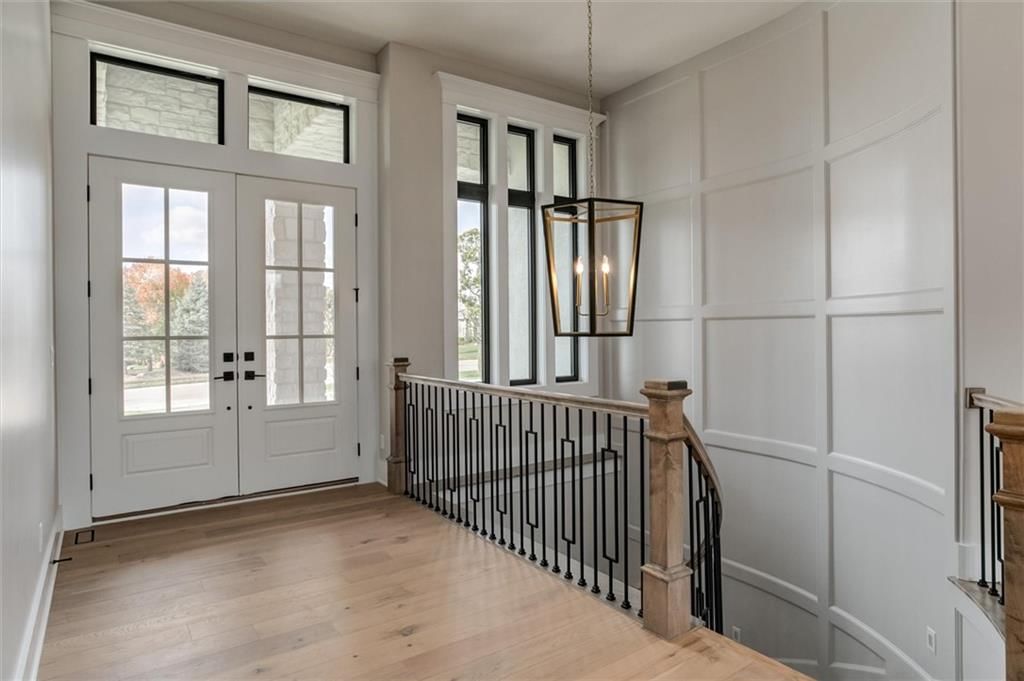 Photo 6 of 48 - 3411 S Mize Ridge Court