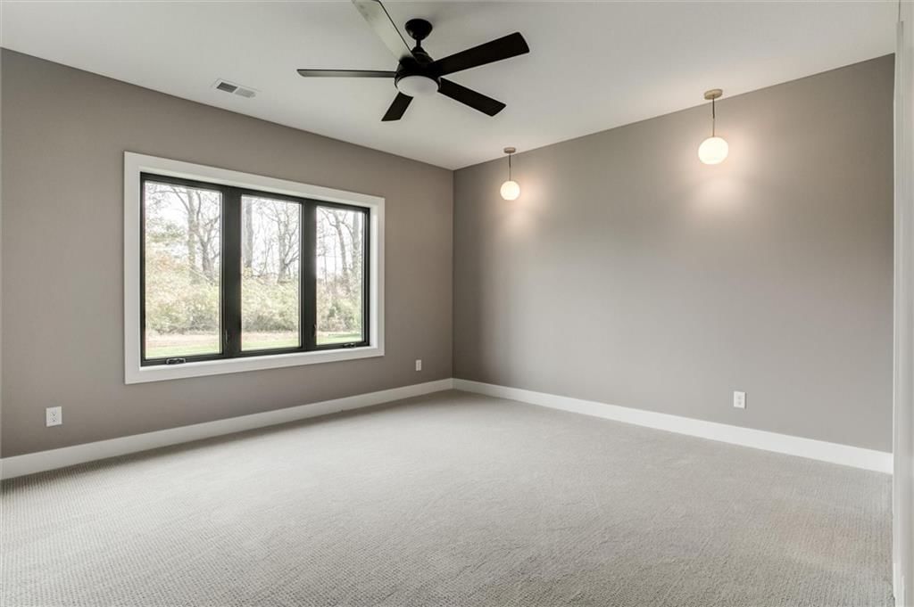 Photo 35 of 48 - 3411 S Mize Ridge Court