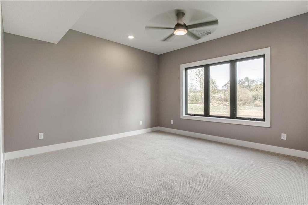 Photo 38 of 48 - 3411 S Mize Ridge Court