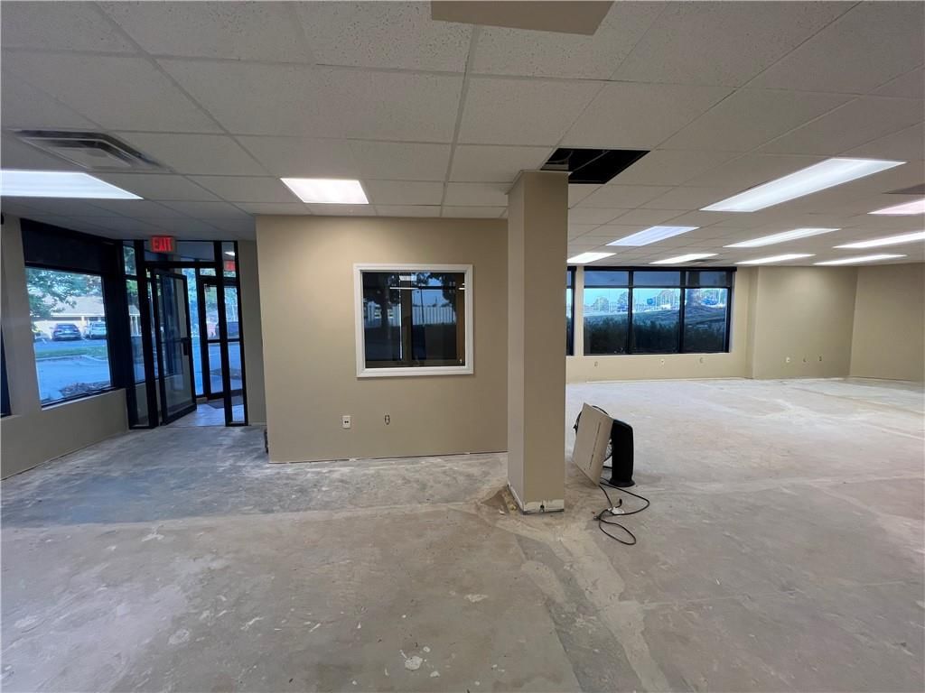 512 NW Mock Avenue — photo 8