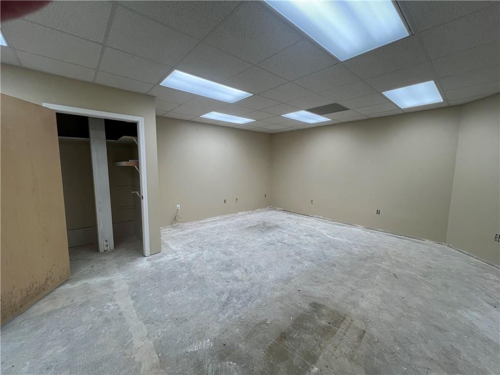 512 NW Mock Avenue — photo 9