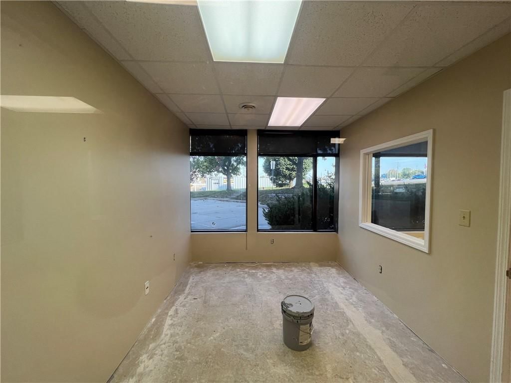 512 NW Mock Avenue — photo 10